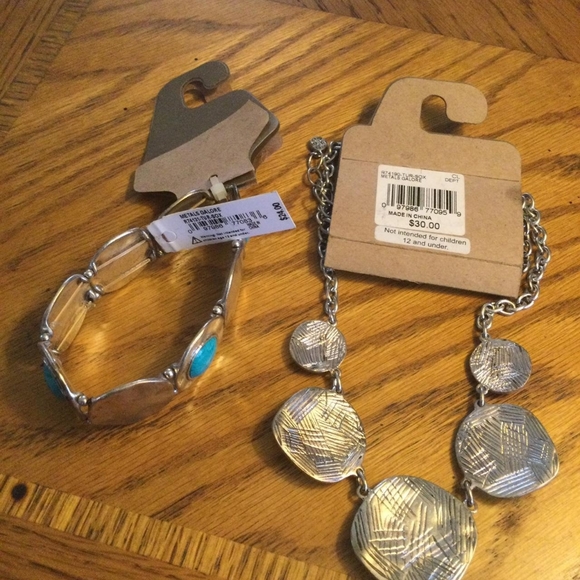 Ruby Rd set - Picture 2 of 2